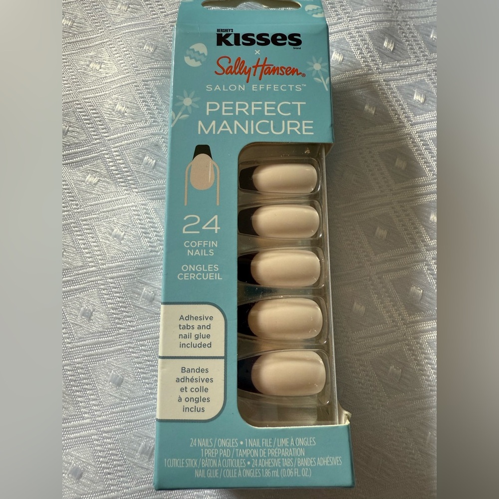 Sally Hansen press on nails